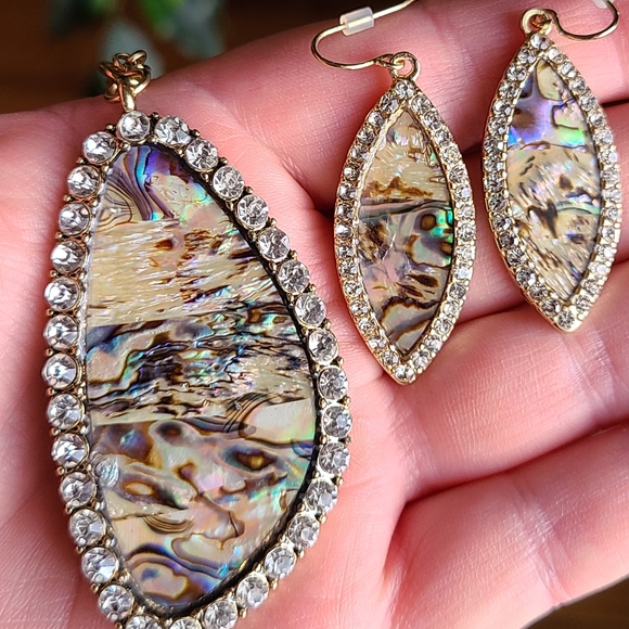 Necklace/earring set - Picture 3 of 8